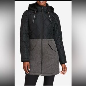Women’s Eddie Bauer Lanely Hybrid down Parka, size 2XL.